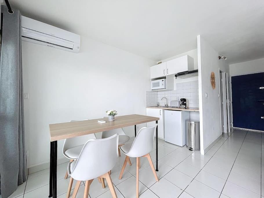 3319-Appartement A 200M De La Plage 르발카레스 외부 사진